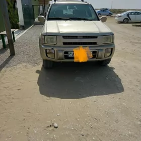 Infiniti QX4 1999
