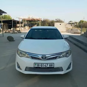 Toyota Camry 2011
