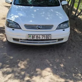 Opel Astra 2003