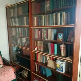 книжный шкаф