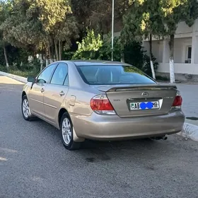 Toyota Camry 2004
