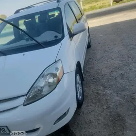 Toyota Sienna 2009