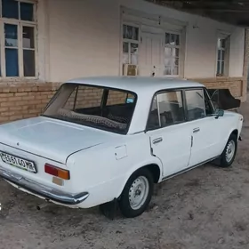 Lada 2104 1986