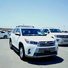 Toyota Highlander 2019