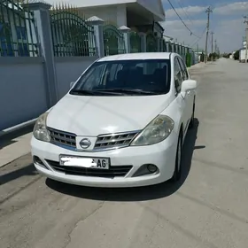 Nissan Versa 2010