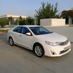 Toyota Camry 2013