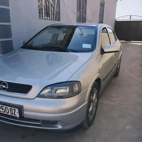 Opel Astra 2003
