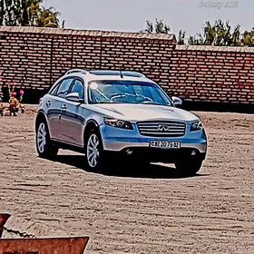 Infiniti FX35 2005