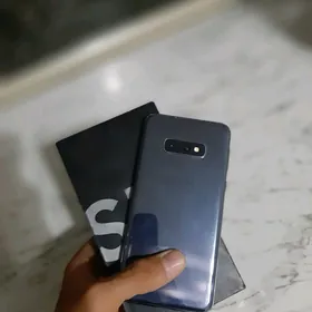Samsung S10e