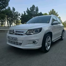 Volkswagen Tiguan 2012