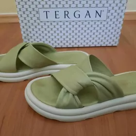 Шлёпки кожанные от Tergan