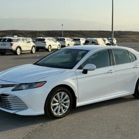 Toyota Camry 2020