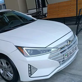 Hyundai Elantra 2020