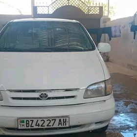 Toyota Sienna 2002