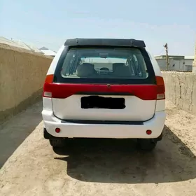 Mitsubishi Montero Sport 1998