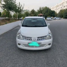 Nissan Tiida 2006