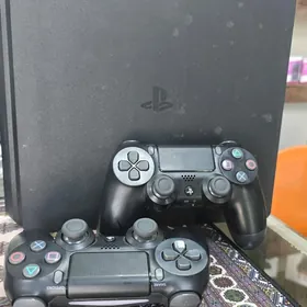 PS 4 SLIM