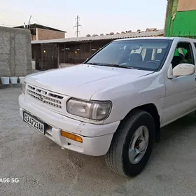 Nissan Pathfinder 1998