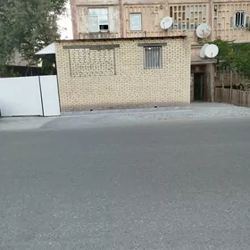 2, nji etaj 1 Komnat