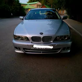 BMW E39 2000