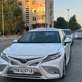 Toyota Camry 2020