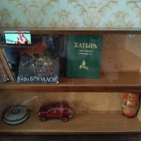 книжные полки