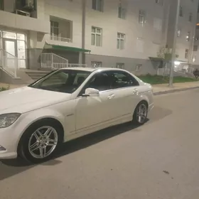 Mercedes-Benz C300 2010