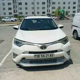 Toyota RAV4 2018