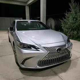 Lexus ES 350 2020