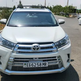 Toyota Highlander 2016