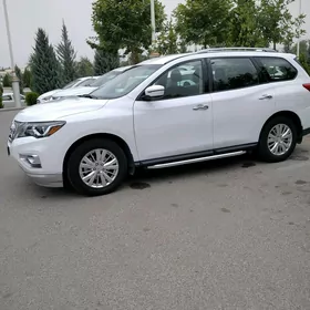 Nissan Pathfinder 2019
