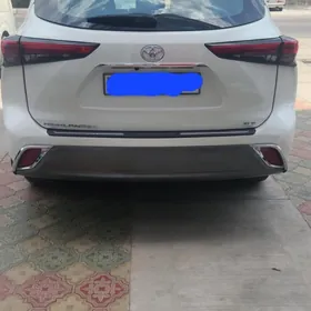 Toyota Highlander 2020