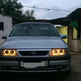Opel Vectra 1990