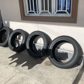 Pakrishka 235/55R20