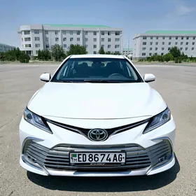 Toyota Camry 2020