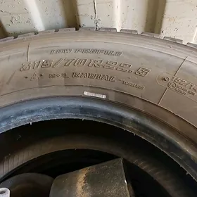 BRIDGESTONE 315 70 22,5