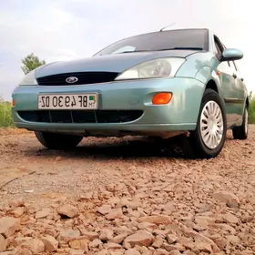 Ford Focus 2000