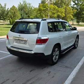 Toyota Highlander 2013