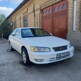 Toyota Camry 2001