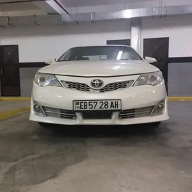Toyota Camry 2012