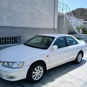 Toyota Camry 2001