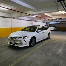 Toyota Avalon 2019