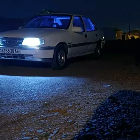 Opel Vectra 1990