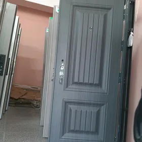 Aý-Han gapylar