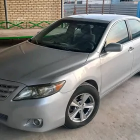 Toyota Camry 2010