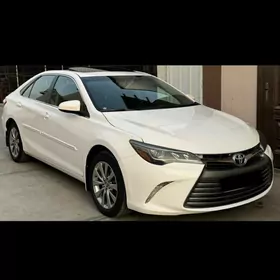 Toyota Camry 2015