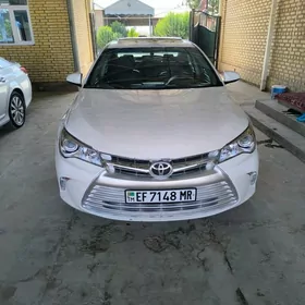 Toyota Camry 2017
