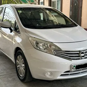 Nissan Versa Note 2016