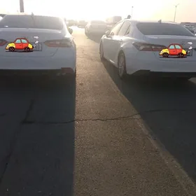 Toyota Camry 2022