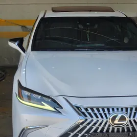 Lexus ES 350 2023